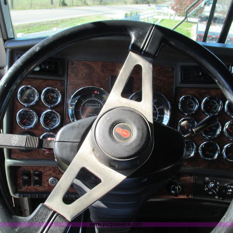 image for item L5327 2002 Kenworth W900L semi truck