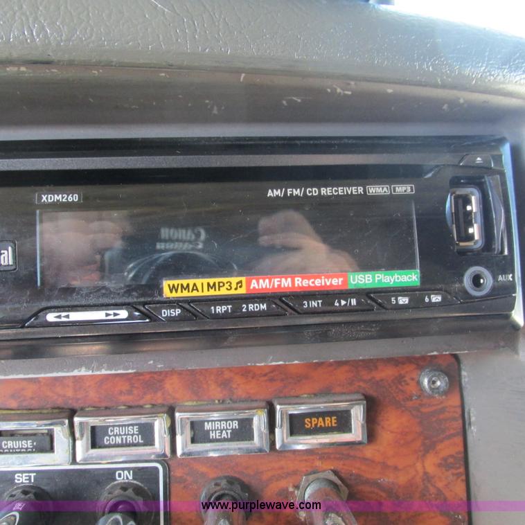 image for item L5327 2002 Kenworth W900L semi truck