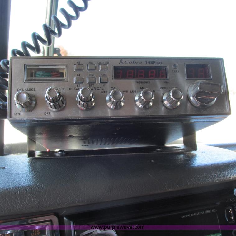 image for item L5327 2002 Kenworth W900L semi truck