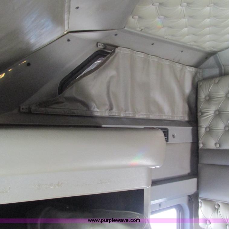 image for item L5327 2002 Kenworth W900L semi truck