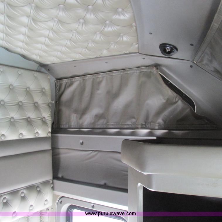 image for item L5327 2002 Kenworth W900L semi truck