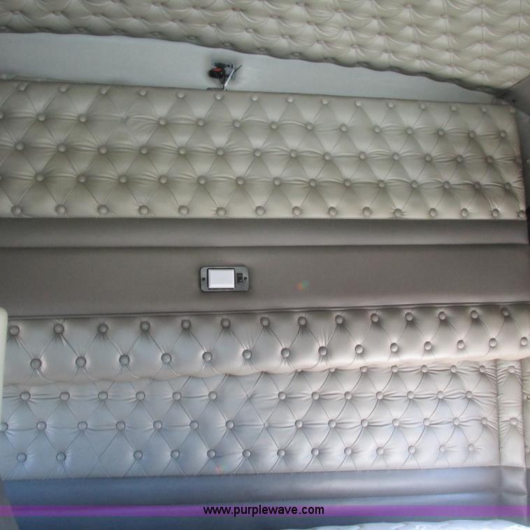 image for item L5327 2002 Kenworth W900L semi truck