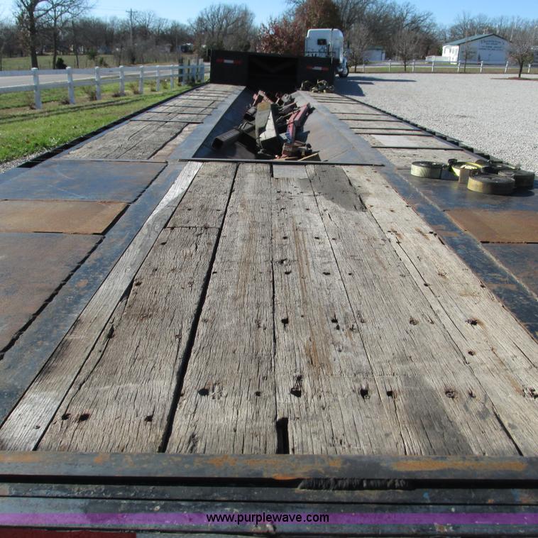 image for item L5330 1996 Doonan 48208143 drop deck trailer