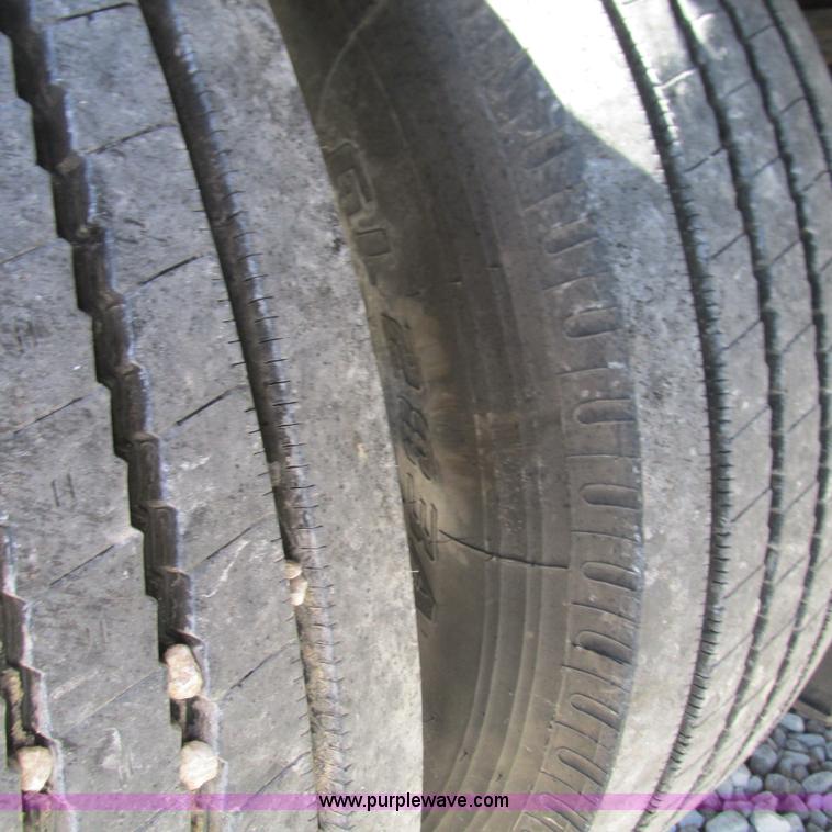 image for item L5330 1996 Doonan 48208143 drop deck trailer