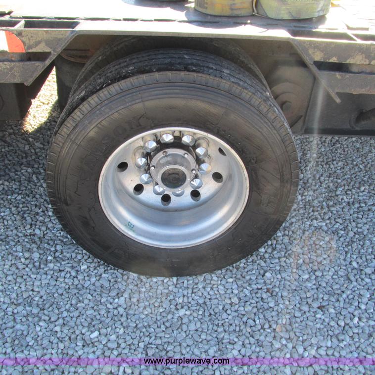 image for item L5330 1996 Doonan 48208143 drop deck trailer