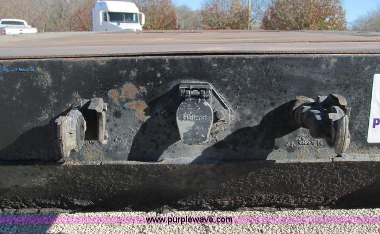 image for item L5330 1996 Doonan 48208143 drop deck trailer