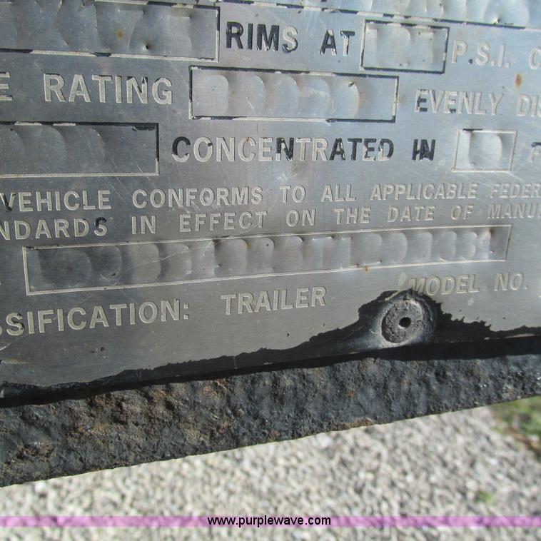 image for item L5330 1996 Doonan 48208143 drop deck trailer