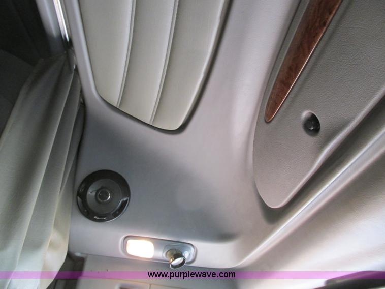 image for item N9323 2006 Peterbilt 387 semi truck