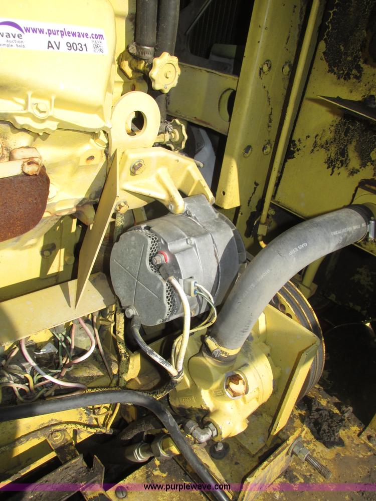 image for item AV9031 Caterpillar 3208 V8 diesel engine