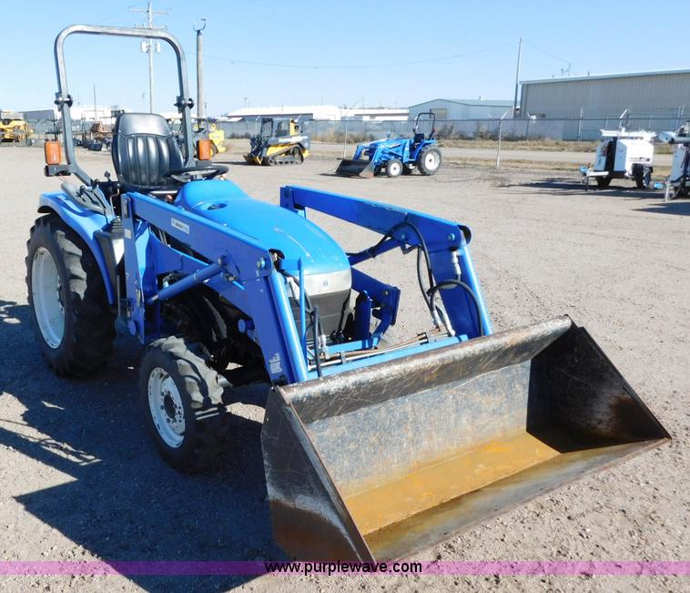 image for item AW9376 2011 New Holland TC29D MFWD tractor
