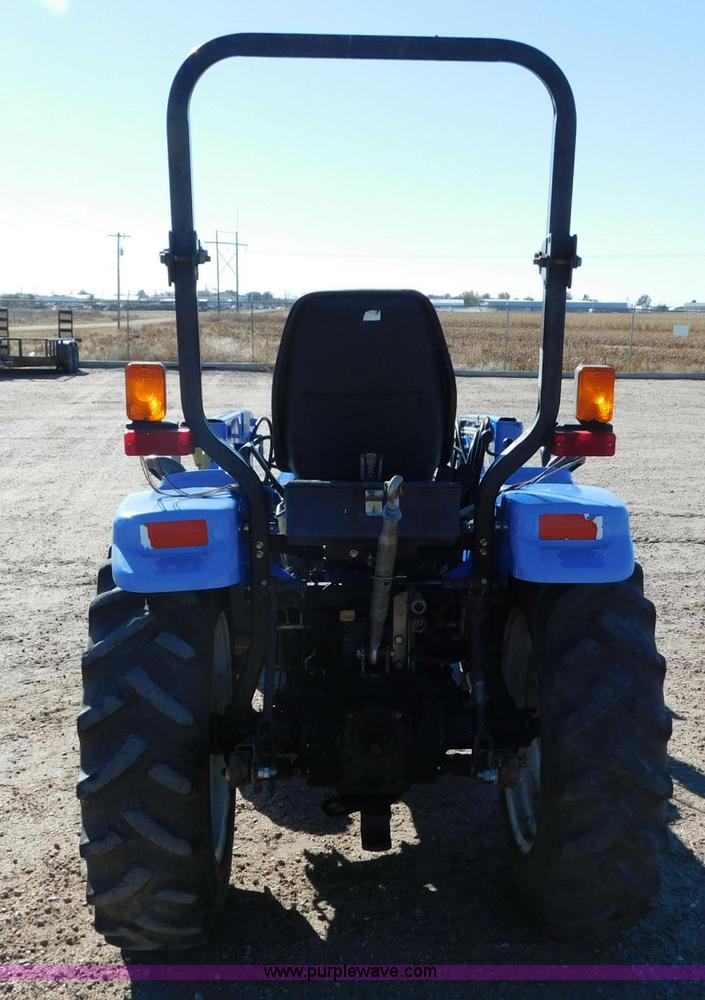 image for item AW9376 2011 New Holland TC29D MFWD tractor