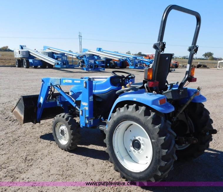 image for item AW9376 2011 New Holland TC29D MFWD tractor