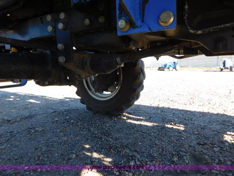 image for item AW9376 2011 New Holland TC29D MFWD tractor