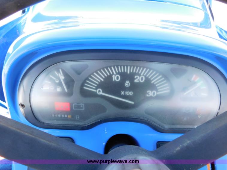 image for item AW9376 2011 New Holland TC29D MFWD tractor