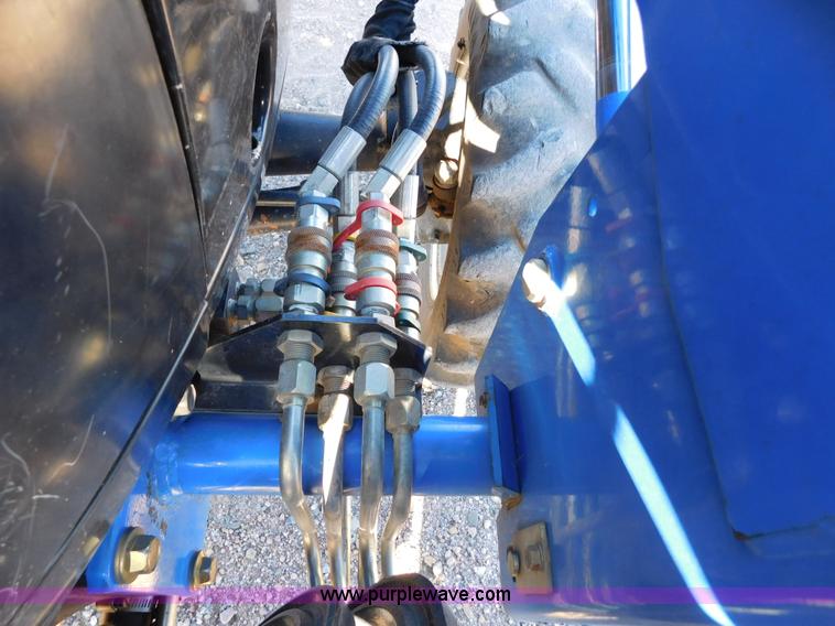 image for item AW9376 2011 New Holland TC29D MFWD tractor