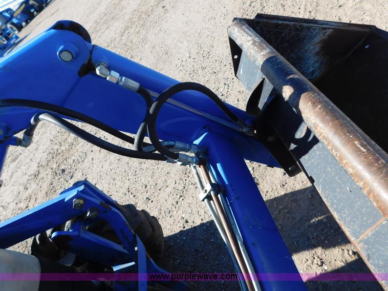 image for item AW9376 2011 New Holland TC29D MFWD tractor