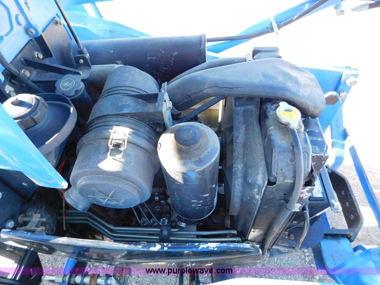 image for item AW9376 2011 New Holland TC29D MFWD tractor