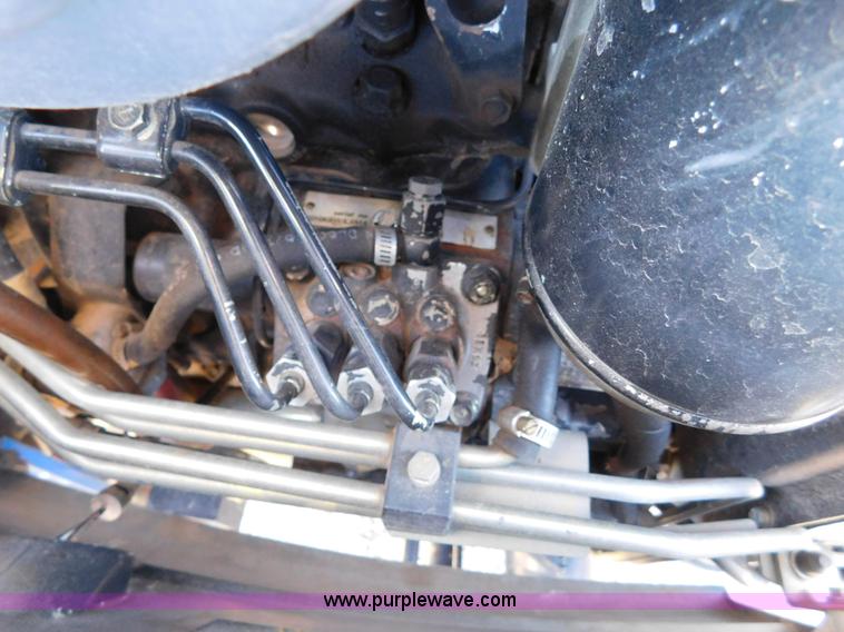 image for item AW9376 2011 New Holland TC29D MFWD tractor