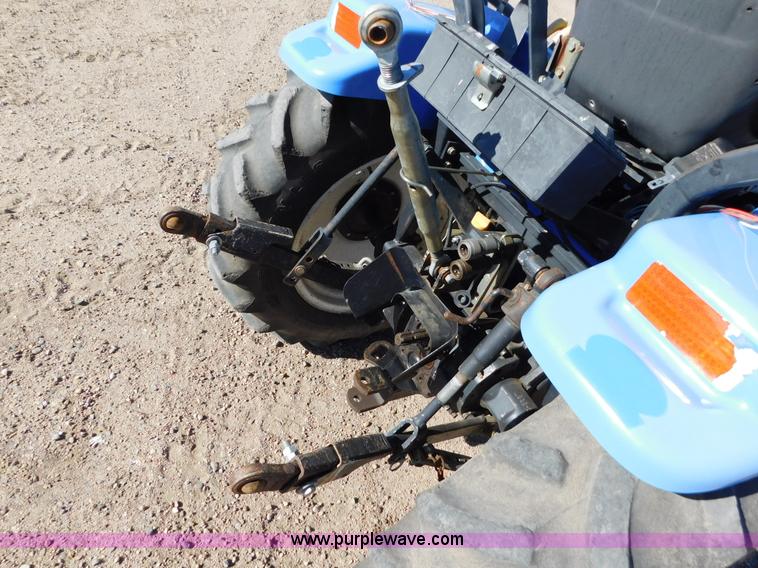 image for item AW9376 2011 New Holland TC29D MFWD tractor