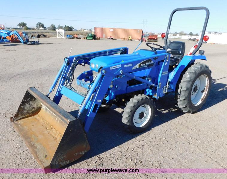 image for item AW9377 2011 New Holland TC30 MFWD tractor