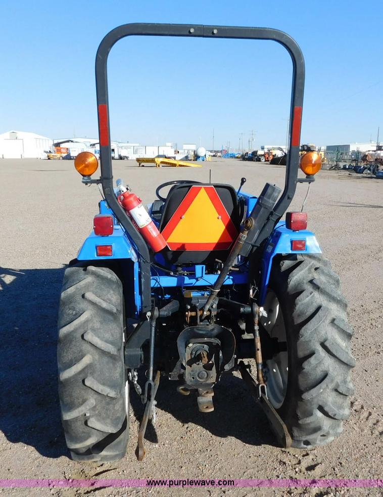 image for item AW9377 2011 New Holland TC30 MFWD tractor