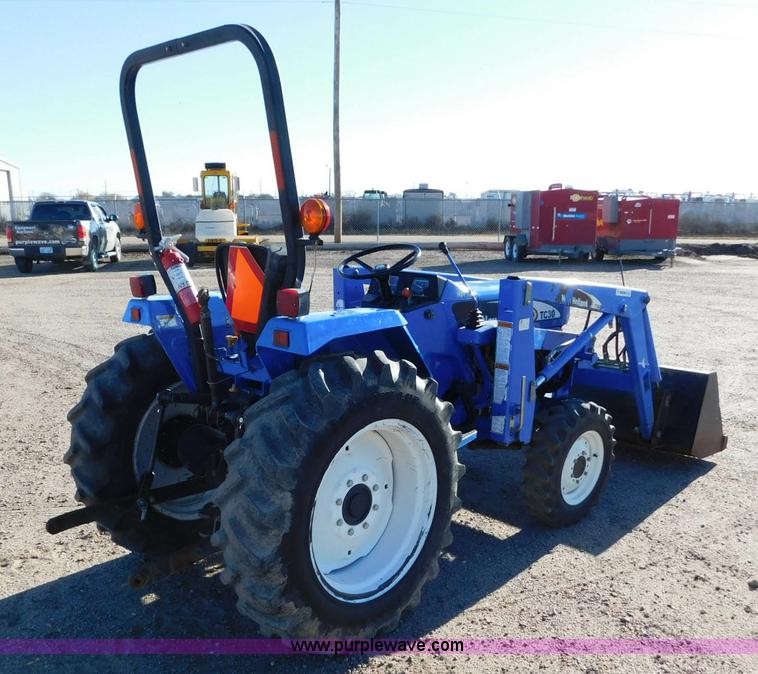 image for item AW9377 2011 New Holland TC30 MFWD tractor