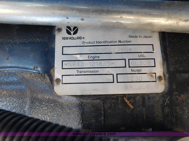image for item AW9377 2011 New Holland TC30 MFWD tractor