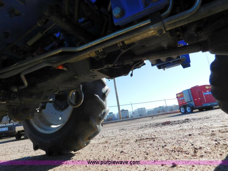 image for item AW9377 2011 New Holland TC30 MFWD tractor