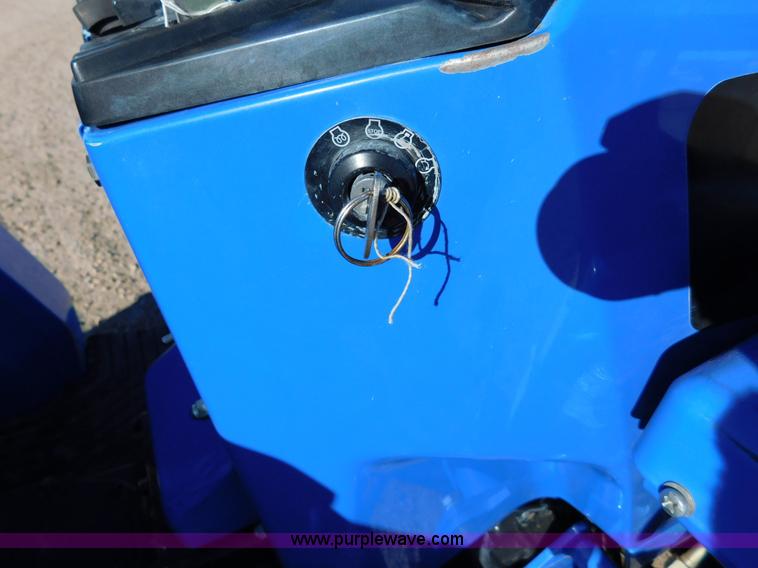 image for item AW9377 2011 New Holland TC30 MFWD tractor