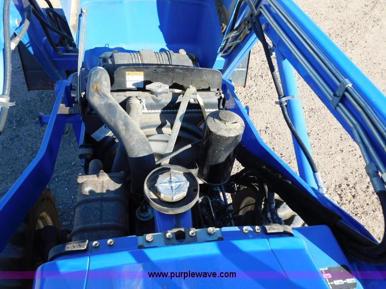 image for item AW9377 2011 New Holland TC30 MFWD tractor