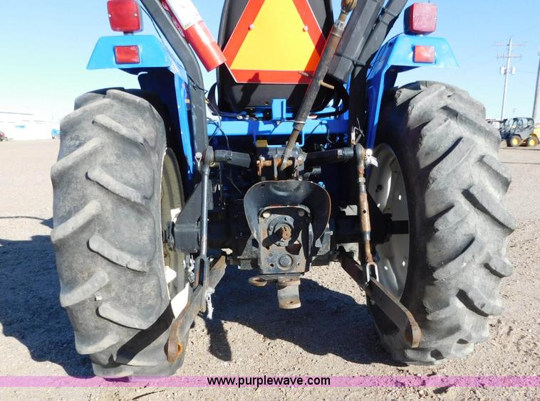 image for item AW9377 2011 New Holland TC30 MFWD tractor