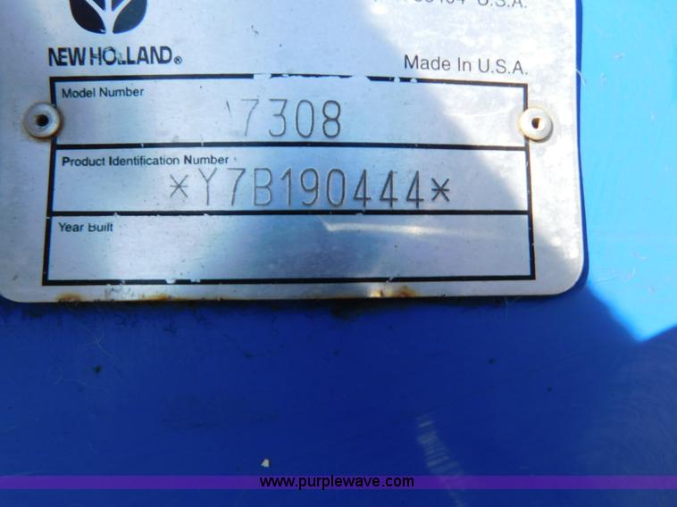 image for item AW9377 2011 New Holland TC30 MFWD tractor