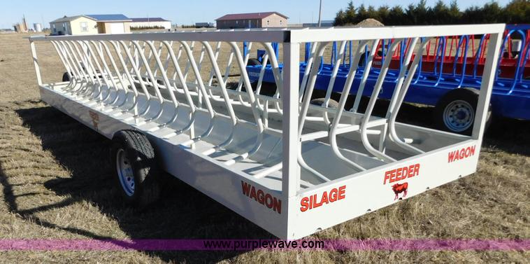 image for item AW9392 America Industries feeder wagon