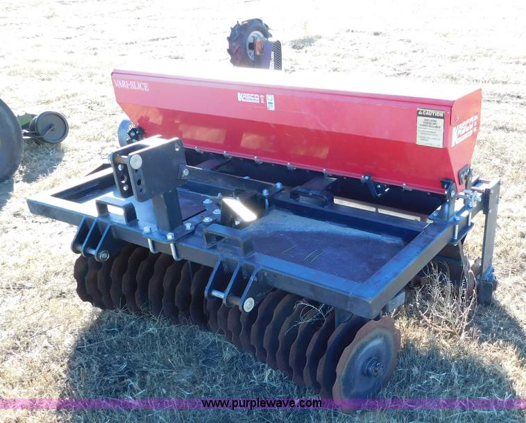 image for item AW9395 Kasco K05-1682 variable slice grass drill