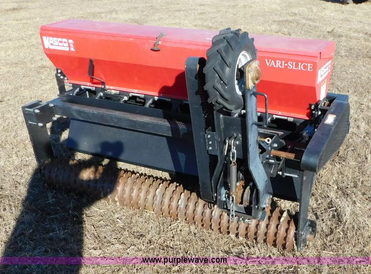 image for item AW9395 Kasco K05-1682 variable slice grass drill