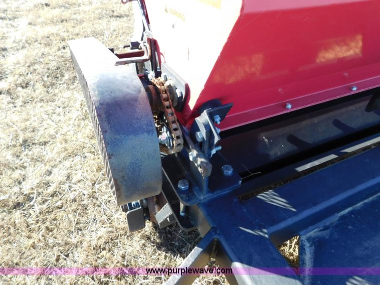 image for item AW9395 Kasco K05-1682 variable slice grass drill