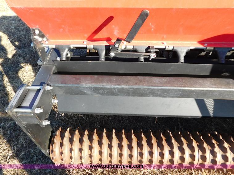 image for item AW9395 Kasco K05-1682 variable slice grass drill