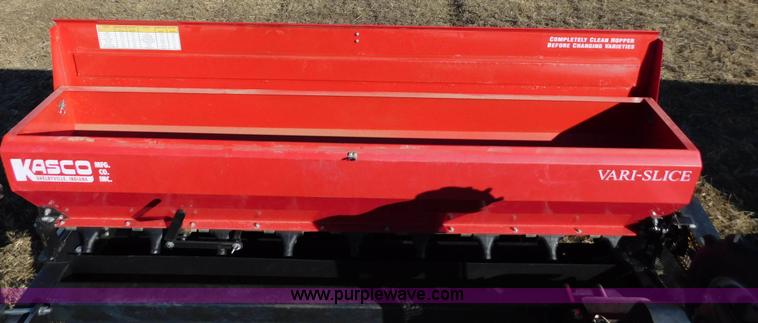 image for item AW9395 Kasco K05-1682 variable slice grass drill