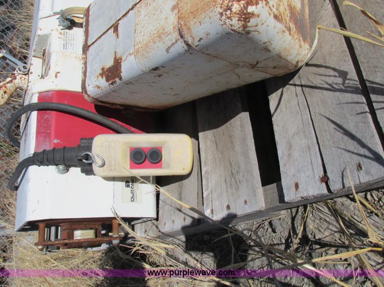 image for item BK9073 Coffin hoist