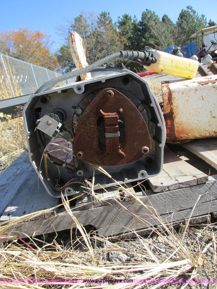 image for item BK9073 Coffin hoist