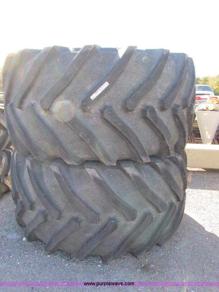 image for item BK9123 (2) Trelleborg TM2000 900/160R32 tires