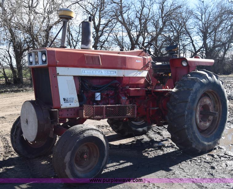 image for item BK9854 International 766 tractor