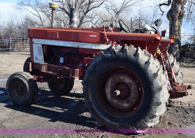 image for item BK9854 International 766 tractor