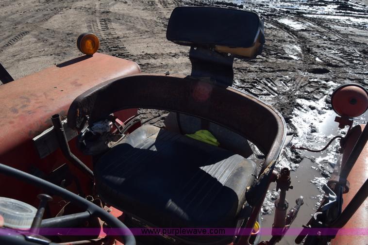 image for item BK9854 International 766 tractor