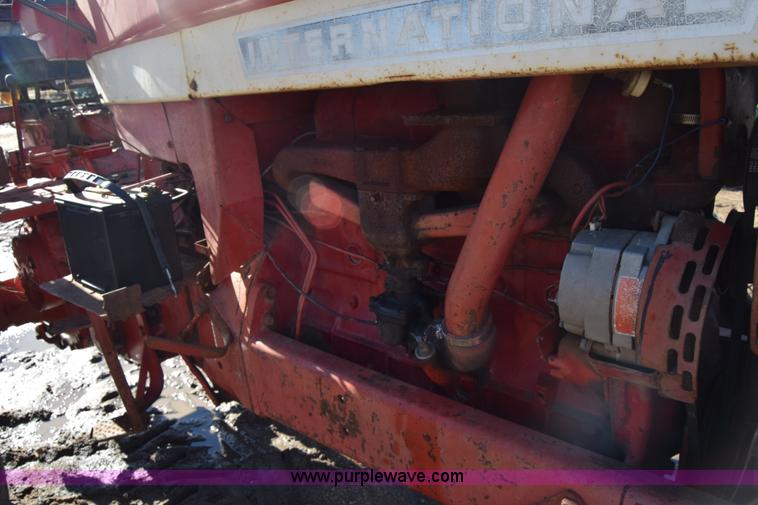 image for item BK9854 International 766 tractor