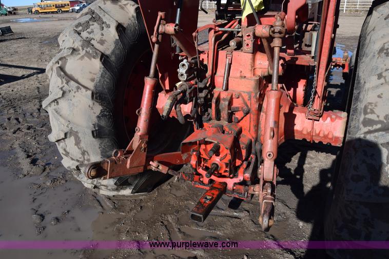 image for item BK9854 International 766 tractor