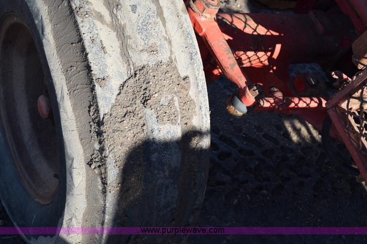 image for item BK9854 International 766 tractor