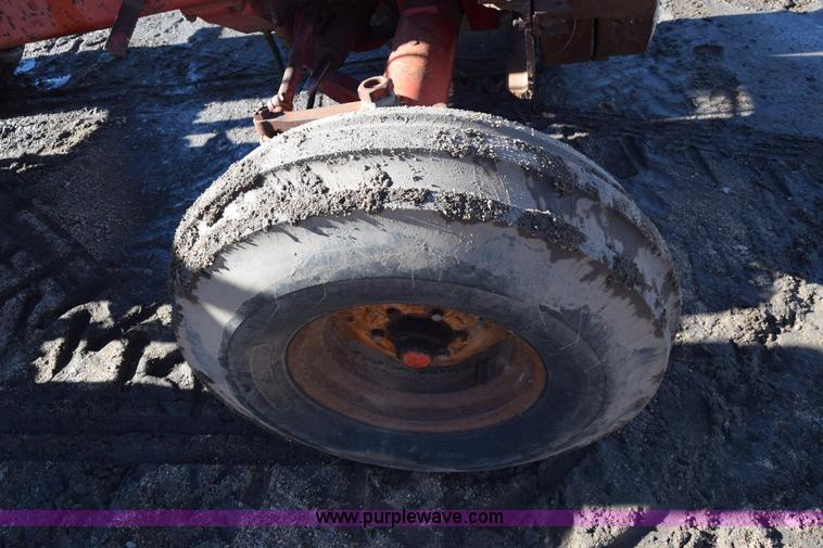 image for item BK9854 International 766 tractor