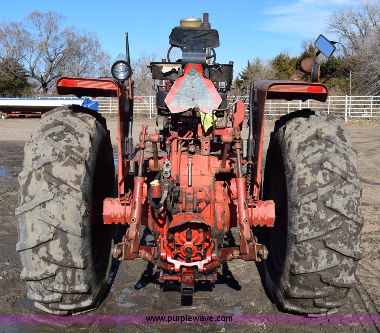 image for item BK9854 International 766 tractor