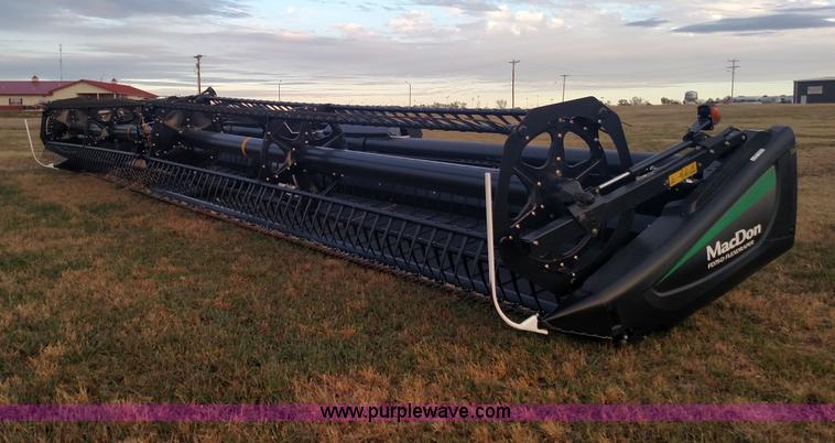 image for item BR9415 2015 MacDon FD75 flex head